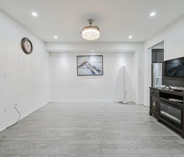 For Lease - 4 Hashmi Place, Brampton, Ontario - Photo 5