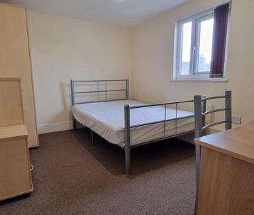 6 bedroom terraced house to rent - Photo 5