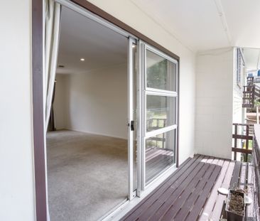 Spacious Townhouse with Bonus Rumpus Room & Multiple Outdoor Areas - Photo 2