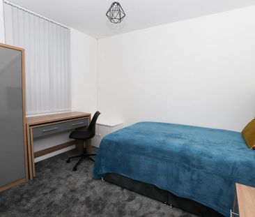 3 bedroom House To Let Total Size: 786 SQ FT - Photo 6