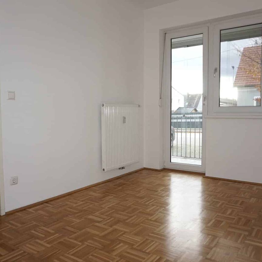 Renovierungsbedürftige Traumwohnung mit Loggia und Stellplatz in Luftenberg – Jetzt für nur 735,76 €/Monat mieten! - Photo 1