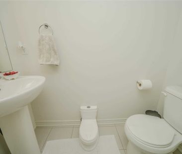 For Lease - 2218 Chevron Prince Path Unit# 411, Oshawa, Ontario - Photo 4