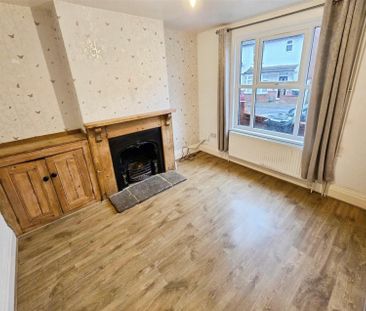 2 Bedroom House to Rent in Milton Street, Higham Ferrers, Northants... - Photo 1