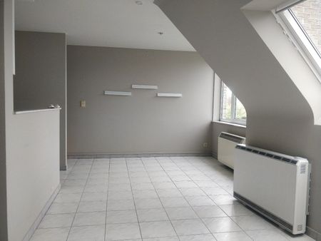 Duplex-appartement te Lokeren op tweede verdieping - Photo 2