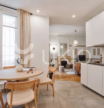 Appartement • Archives - Photo 4