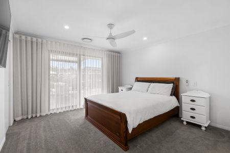 Stunning Entertainer’s Dream with Solar & Luxe Finishes - Photo 5