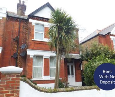 2 bedroom flat to rent - Photo 2