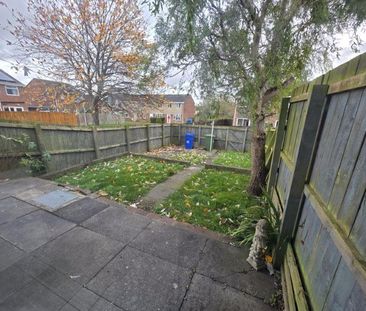 3 bedroom end of terrace house to rent - Photo 5