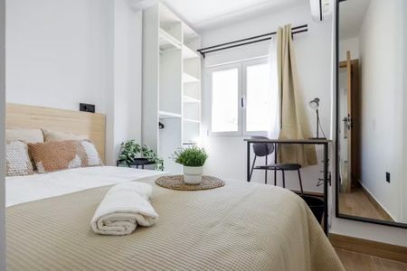 Carrer de l'Arquitecte Arnau, Valencia, Valencian Community 46020 - Photo 4