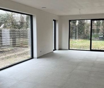 Eengezinswoning te huur in Sint-Truiden voor € 1.295 met 3 slaapkamers - Photo 3