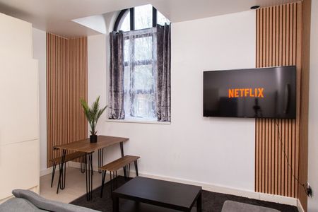 2 Bed Flat, Quay House, M5 - Photo 4