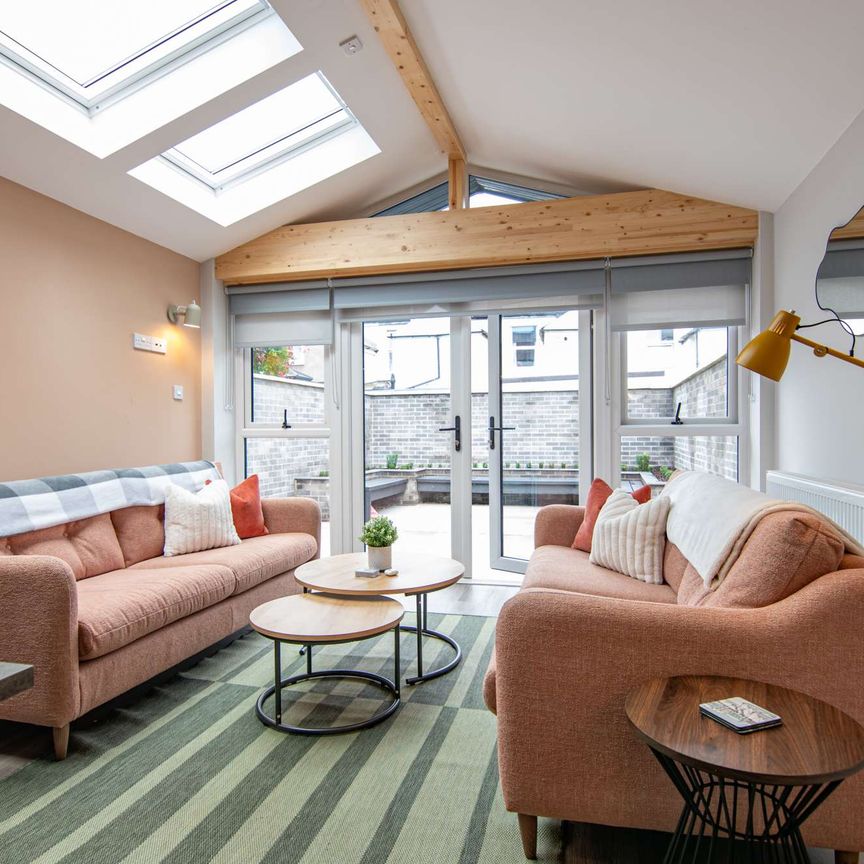 Our most recently refurbished house for six! - Photo 1