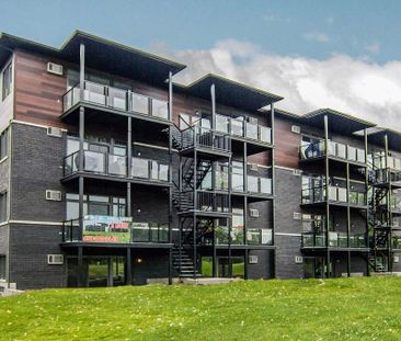 MAGNIFIQUE appartement style condo 4 1/2 sur le golf de VALLEYFIELD - Photo 3