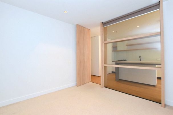 1403/677 La Trobe Street - Photo 1