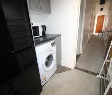 3 bedroom house share to rent - Photo 4