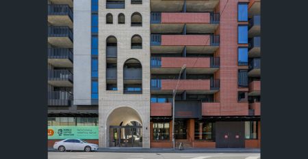 Spacious Unfurnished 3-Bedroom Apartment – Kensington - Photo 4