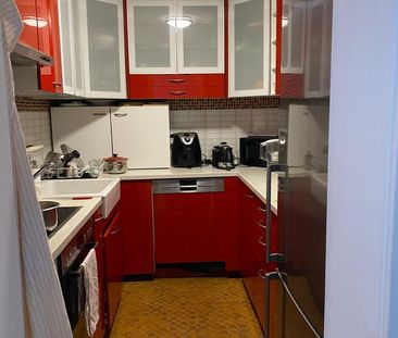 Möbilierte 1 Zimmer Wohnung in zentraler Lage mit Balkon - Photo 1