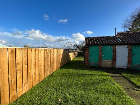 School Terrace, Carlton Miniott, Thirsk - Photo 2