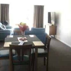 Two storey 3 Bedroom Home in Flagstaff - Photo 3