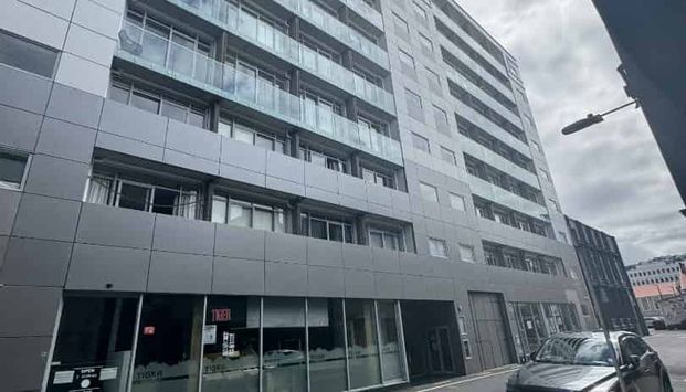 NEAT AND TIDY INNER-CITY APARTMENT: - Photo 1