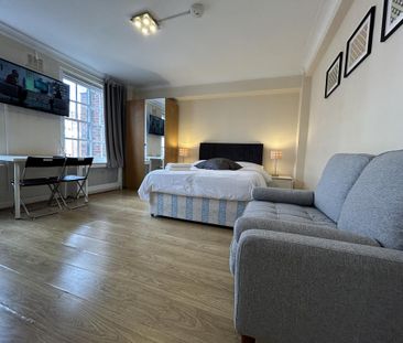 Studio to rent - Photo 2