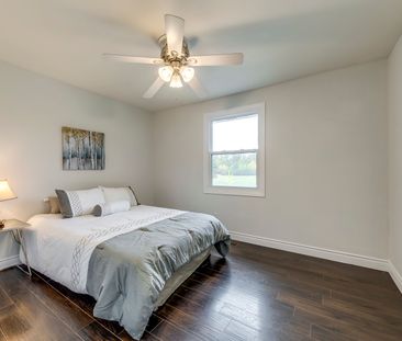 For Lease - 247 Kenwood Avenue, Burlington, Ontario - Photo 6