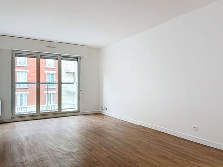 Apartment - Photo 2