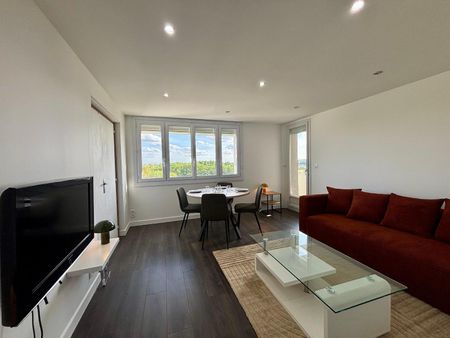 Location Appartement 4 pièces 65m² ANGERS 49000 - Photo 2
