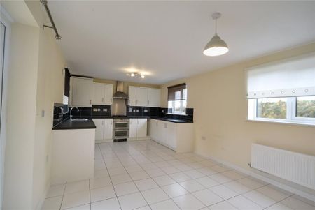 4 bedroom detached house to rent - Photo 5