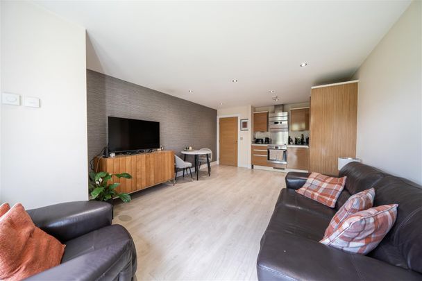 2 bedroom apartment - Photo 1