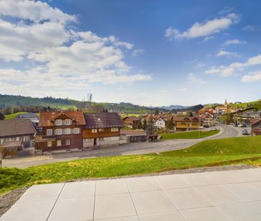 Ein Schmuckstück mit grossem Sitzplatz an ruhiger und naturnahen Lage - Photo 2