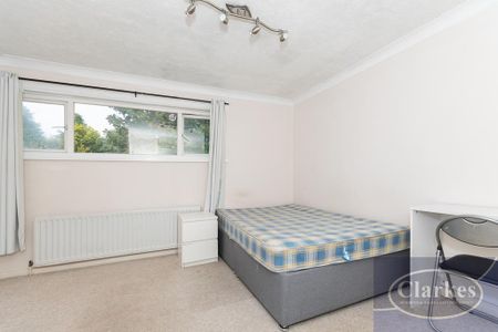 5 bedroom detached house to rent - Photo 5