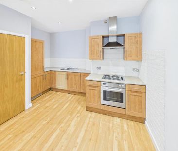 2 bedroom flat to rent - Photo 3