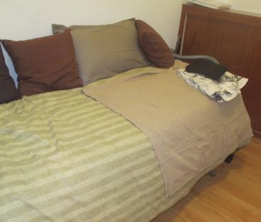 Apartamento de alquiler en El Raval - Photo 1