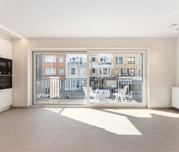 Nieuwbouw, 1 slaapkamer appartement te huur in de Panne - Photo 2