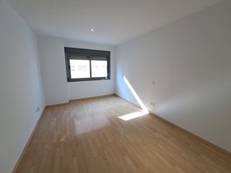 Alquiler de piso en Calle Pacífico - Photo 5