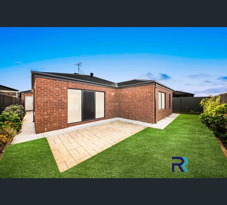 9 Larneuk Drive, Cobblebank, Vic 3338 - Photo 5