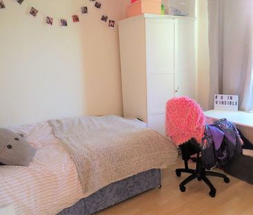 4 Bed Terraced House, Yardley Street, BN1 - Photo 3