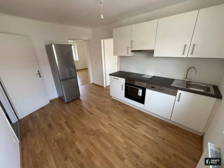 Helle 2-Zimmer Wohnung mit separater Küche - Photo 2