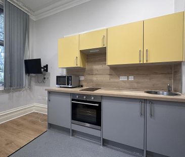Studio to rent - Photo 3