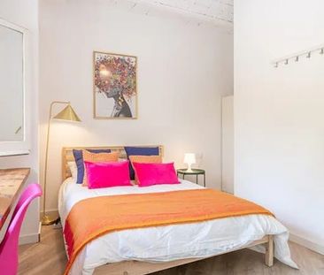 Carrer de Còrsega, Barcelona, Catalonia 08037 - Photo 1