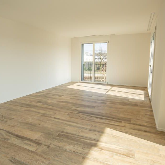 Grosszügige, helle Wohnung mit Balkon und eigener Waschküche - Photo 1