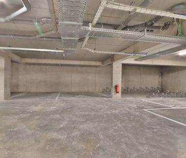 Nieuwbouwappartement met 3 slpks en autostaanplaats nabij centrum B... - Photo 2