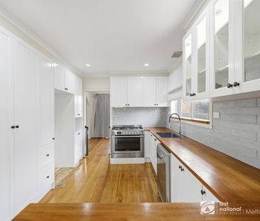 Stylish Renovated Home Offering Comfort and Space - Photo 5