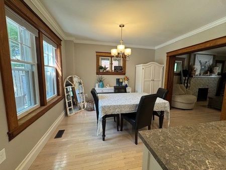 For Lease - 256 Broadway Avenue, Orangeville, Ontario - Photo 4