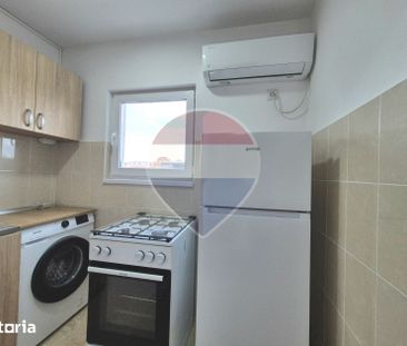 Garsonieră de închiriat centru, renovată, mobilată si complet utilată - Fotografie 3