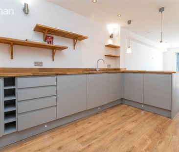 4 bedroom terraced house to rent - Photo 6