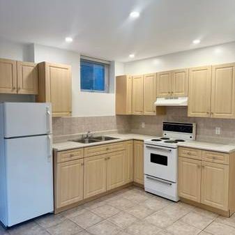 NOW AVAILABLE! 1BR / 1BA suite in North Burnaby - Photo 1