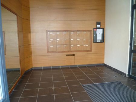 A louer Grenoble secteur Europole, T1 de 36 m² dans une résidence de standing - Photo 5