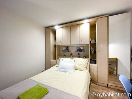 Logement à Paris, Location meublée - Photo 2